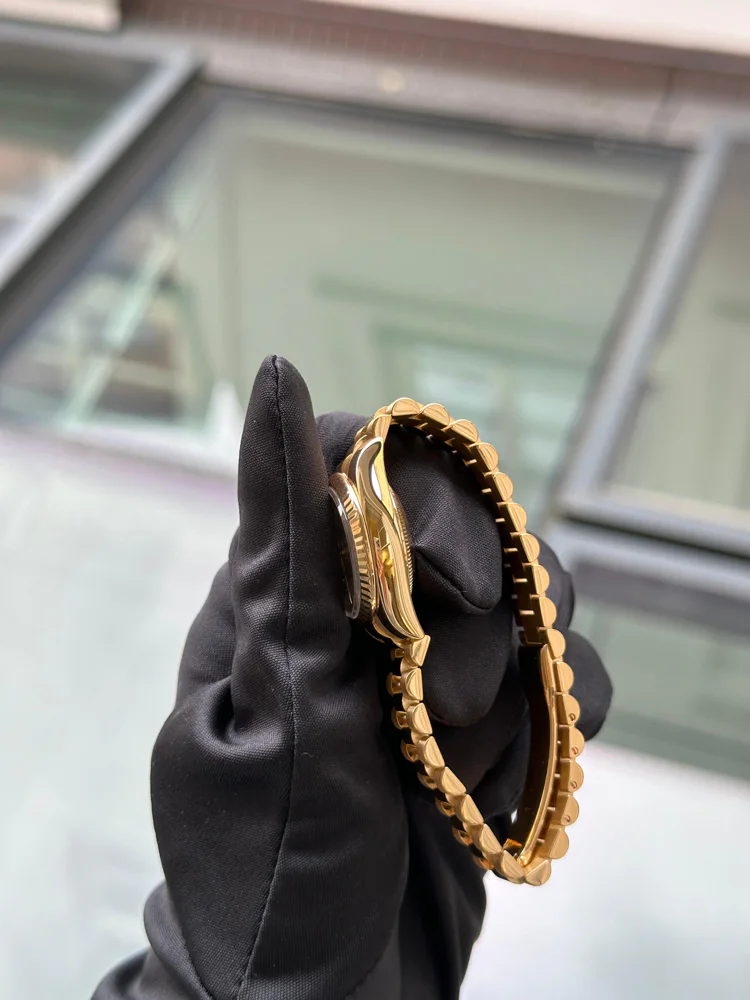 Rolex Lady-Datejust Box and Papers 2015 179178